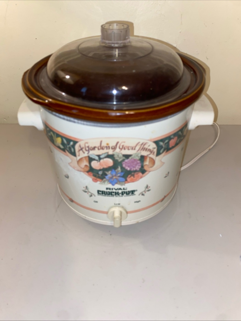 Rival Crock-Pot Slow Cooker with Floral Pattern - White/Brown